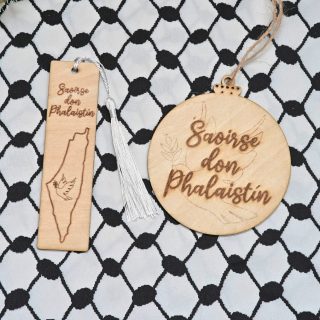 I’m once again collaborating with the wonderful @gazagobragh to raise money for their vital services.

My Saoirse don Phalaistín wooden bauble is back and I have also made a wooden bookmark. They are €5 each and all of the money goes to @gazagobragh.

Please consider buying one (or both of these). They are a gorgeous gift with meaning. Perfect as stocking fillers or for the book lovers in your life. 

@irish_visual_artists_for_gaza 

#irishmade #irishcrafts #irishbookstagram #irishgifts