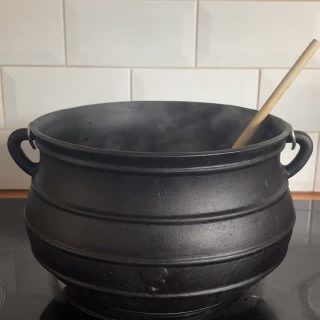 Cooking up some recipes for an exciting new project.

I can’t wait to share more with you. 

#irishwriter #irishauthor #vegancooking #vegancookbook