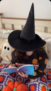Shorter evenings, crunchy leaves and a touch of magic in the air all mean it is time to rest, to reflect and seek cosy comfort. My Spooky Witch Journal is the perfect companion.
Decorated with spooky themes and full of intrigue, my journal is great for this time of year.
Get yours from the link in my bio.
#irishcrafts #Journalling #buyirish #spookyseason🎃 #spookygirls